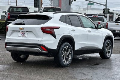 2025 Chevrolet Trax LT