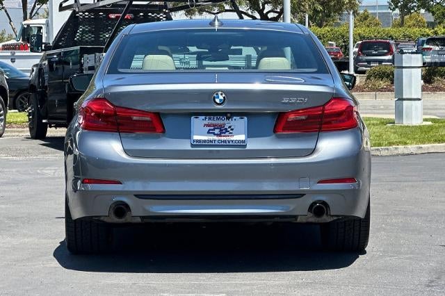 2017 BMW 530i 530i