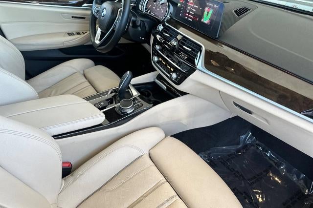 2017 BMW 530i 530i