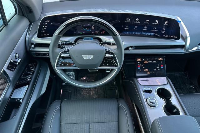 2026 Cadillac VISTIQ Luxury