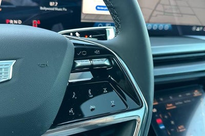 2026 Cadillac VISTIQ Luxury