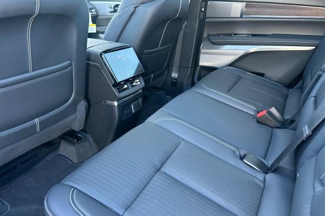 2027 Cadillac VISTIQ Luxury - Photo 11