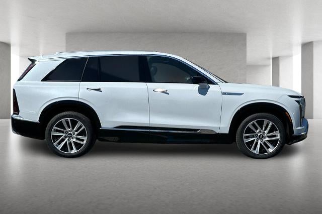 2027 Cadillac VISTIQ Luxury - Photo 2