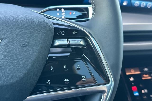 2027 Cadillac VISTIQ Luxury - Photo 27