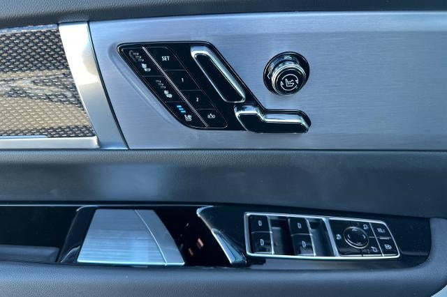 2027 Cadillac VISTIQ Luxury - Photo 9
