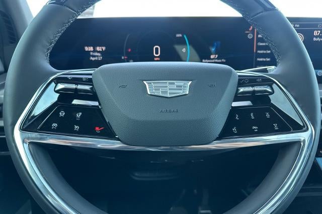 2026 Cadillac VISTIQ Luxury