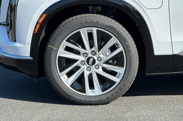 2026 Cadillac VISTIQ Luxury