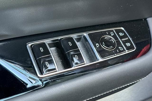 2027 Cadillac VISTIQ Luxury