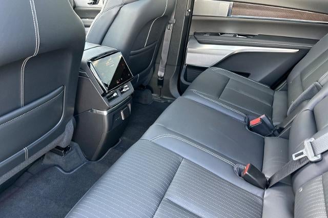 2027 Cadillac VISTIQ Luxury