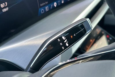 2027 Cadillac VISTIQ Luxury