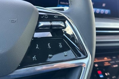 2027 Cadillac VISTIQ Luxury