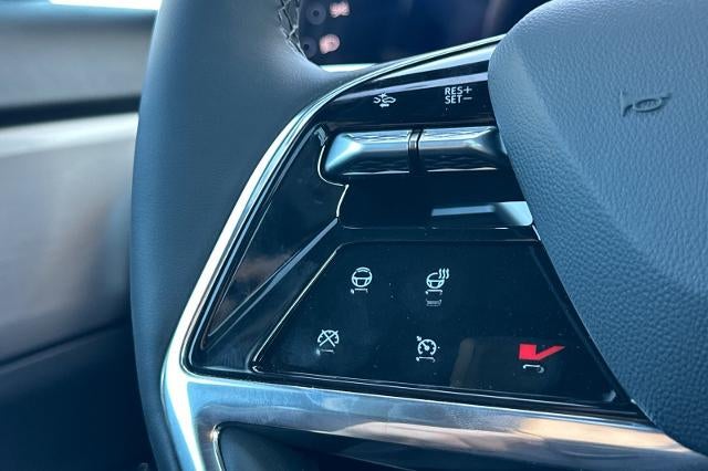2027 Cadillac VISTIQ Luxury