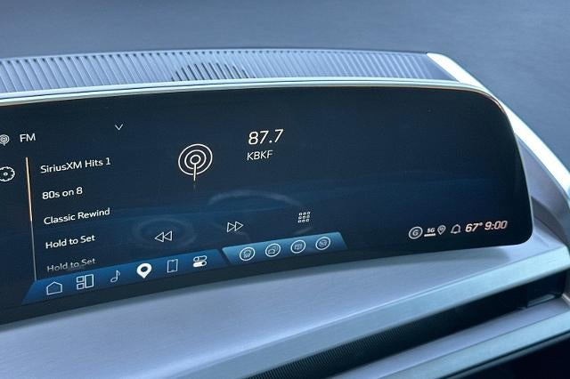 2027 Cadillac VISTIQ Sport