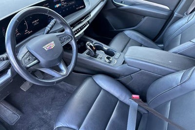 2024 Cadillac XT4 Premium Luxury