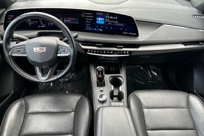 2025 Cadillac XT4 Premium Luxury