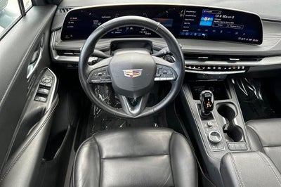 2025 Cadillac XT4 Premium Luxury