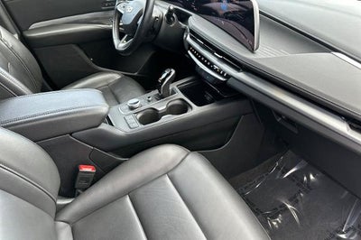 2025 Cadillac XT4 Premium Luxury