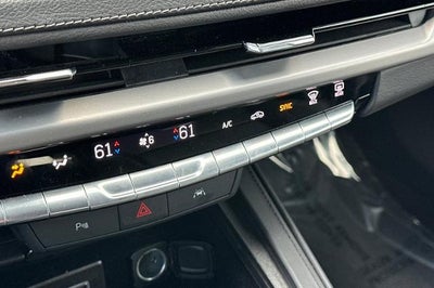 2025 Cadillac XT4 Premium Luxury