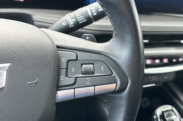 2025 Cadillac XT4 Premium Luxury