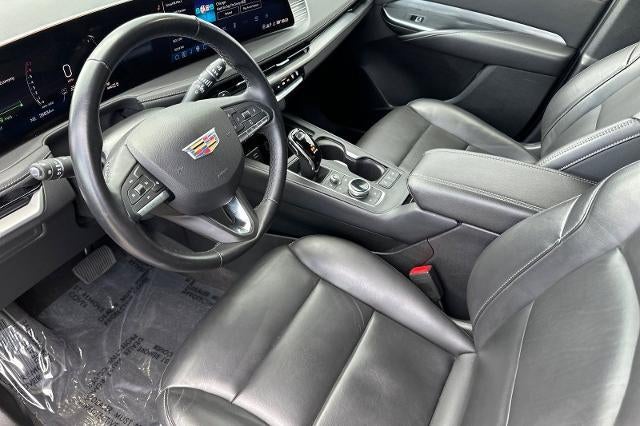 2025 Cadillac XT4 Premium Luxury