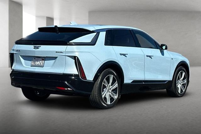 2024 Cadillac LYRIQ Tech