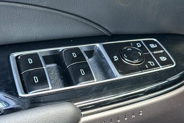2027 Cadillac LYRIQ Luxury