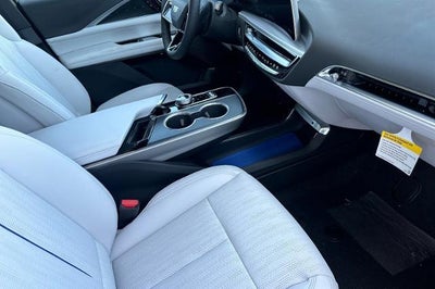 2025 Cadillac LYRIQ Luxury 1