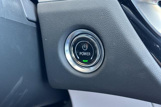 2025 Cadillac LYRIQ Luxury 1