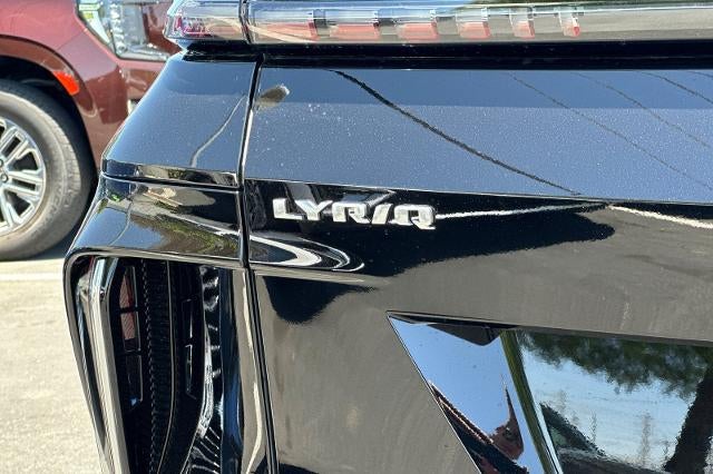 2025 Cadillac LYRIQ Luxury 1