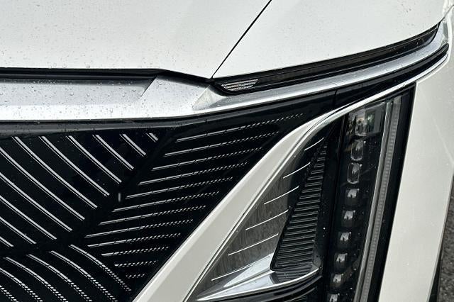 2024 Cadillac LYRIQ Luxury 1