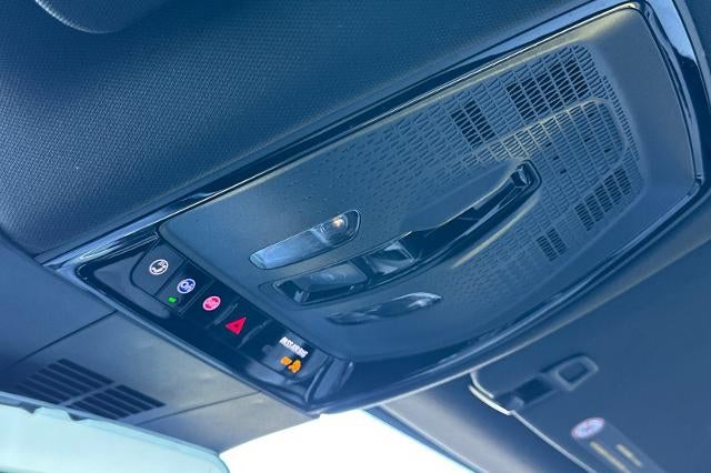 2024 Cadillac LYRIQ Luxury 1