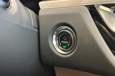 2025 Cadillac LYRIQ Luxury 3