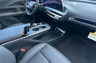 2025 Cadillac LYRIQ Sport 1