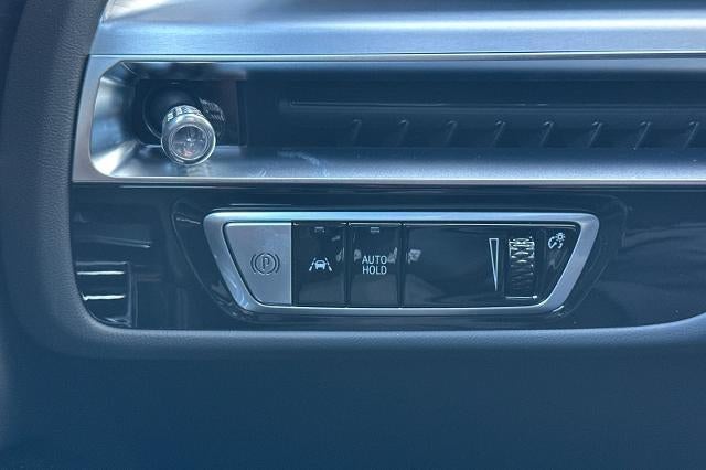 2025 Cadillac LYRIQ Sport 1