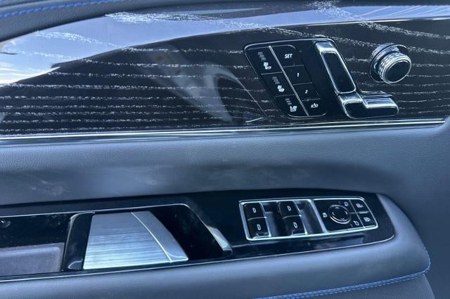 2026 Cadillac ESCALADE IQL Luxury