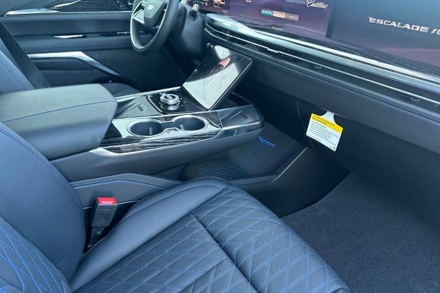 2026 Cadillac ESCALADE IQL Luxury