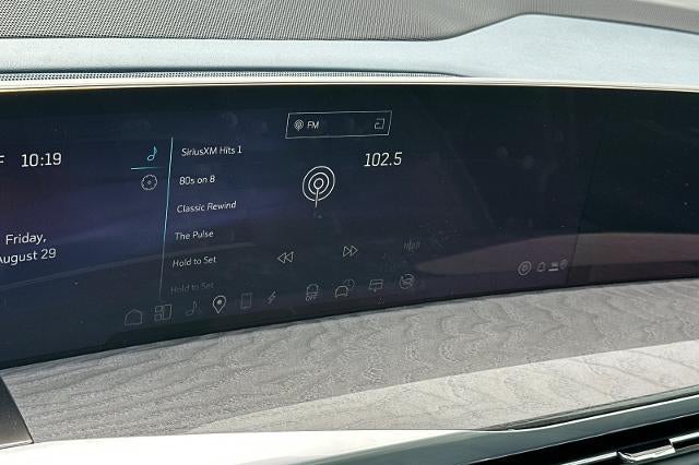 2026 Cadillac ESCALADE IQL Premium Luxury