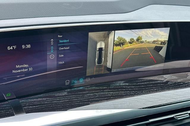 2026 Cadillac ESCALADE IQL Sport