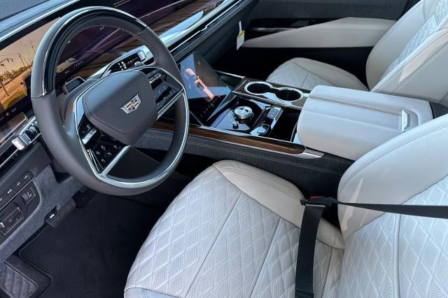2026 Cadillac Escalade Platinum Luxury - Photo 9