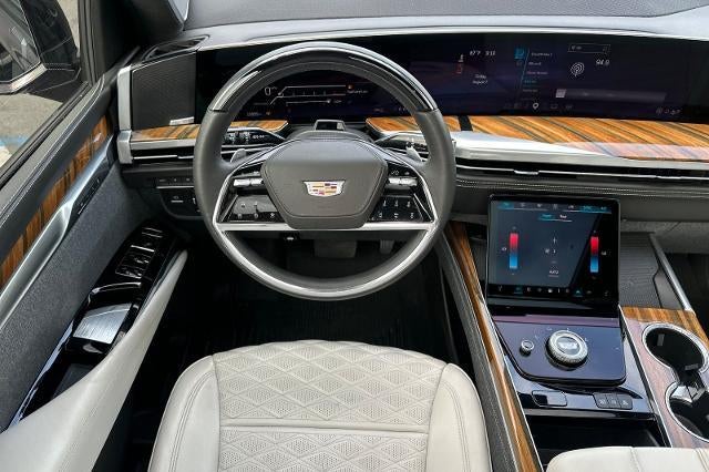 2025 Cadillac Escalade Sport Platinum