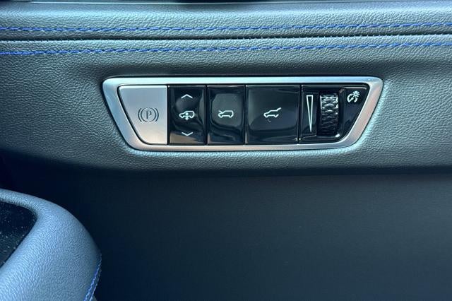 2026 Cadillac ESCALADE IQ Luxury