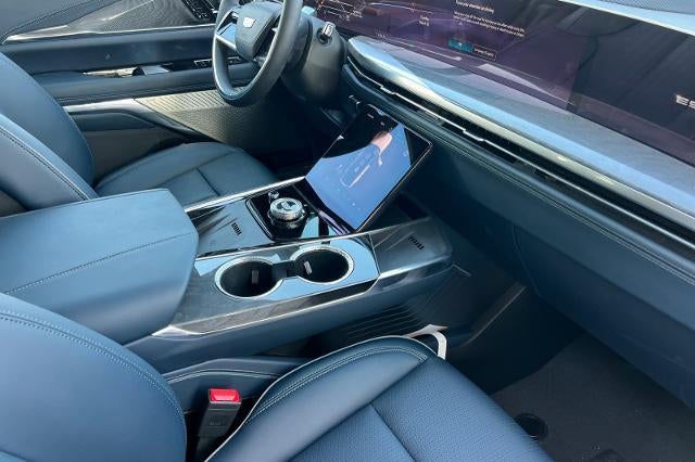 2025 Cadillac ESCALADE IQ Sport 2