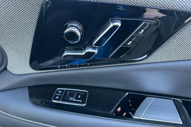 2027 Cadillac OPTIQ Luxury