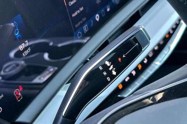 2027 Cadillac OPTIQ Luxury