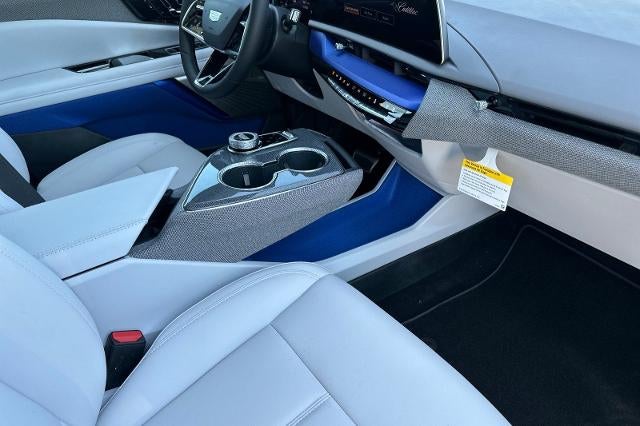 2027 Cadillac OPTIQ Luxury