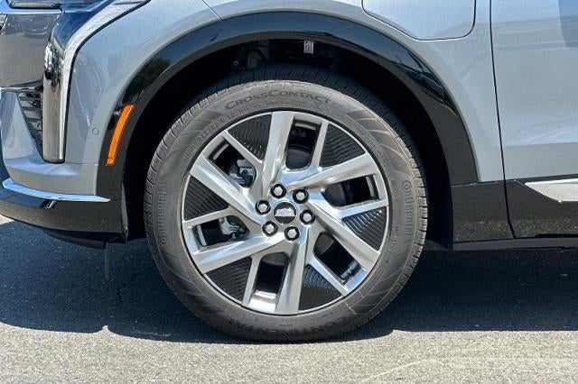 2027 Cadillac OPTIQ Luxury