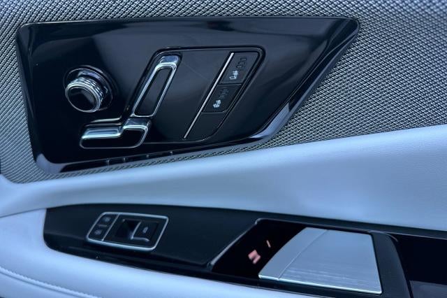 2027 Cadillac OPTIQ Luxury