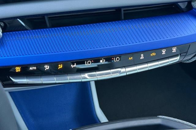 2027 Cadillac OPTIQ Luxury - Photo 23