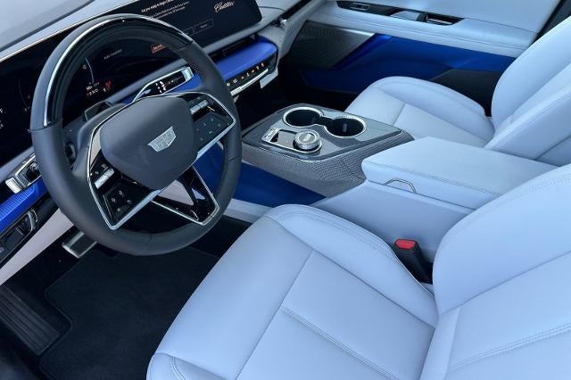 2027 Cadillac OPTIQ Luxury - Photo 9