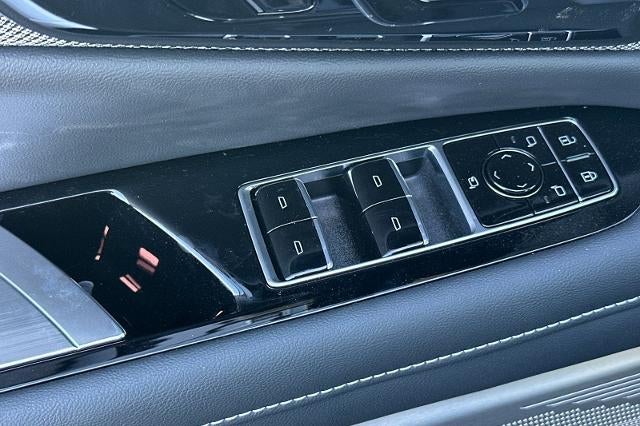2027 Cadillac OPTIQ Luxury